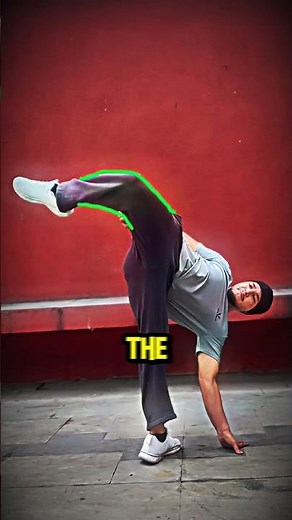 How Fighters Kick Like This🤯