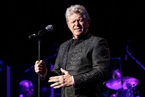 What Happened August 2nd In Pop Music History