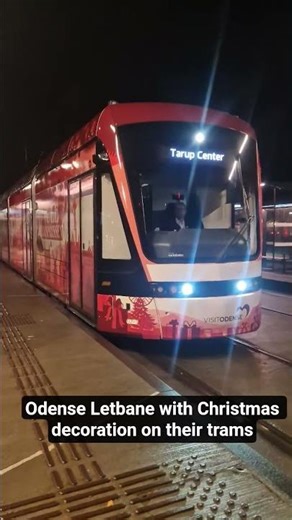 Odense Letbane had decorated their trams with Christmas theme. ☃️ || #chrismas #snow #shorts