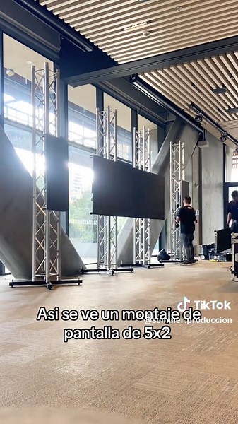 Pantalla LED gigante 5x2 metros para eventos empresariales