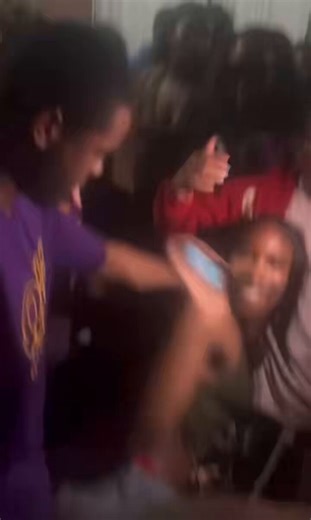 His first time bussin from a twerk