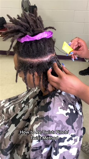 one of the ways i re-teist my clients’ locs . 🤗 #fyp #locs #retwisttutorial #nassaubahamas