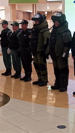 テロ対処訓練開始式👮🚨、【テロ対処合同訓練 in イオンモール日の出】五日市警察署