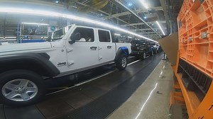 Jeep issues recall for certain manual-transmission Wranglers, Gladiators