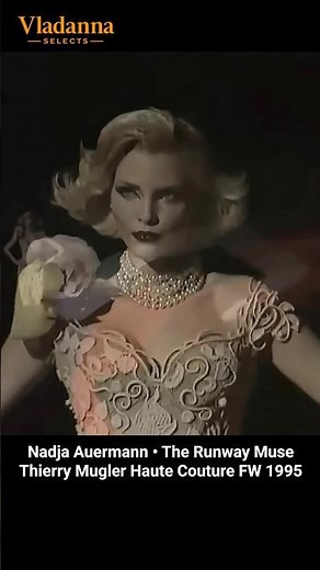 1995 • Nadja Auermann • Master of the Runway • Thierry Mugler • Fashion History Paris FW