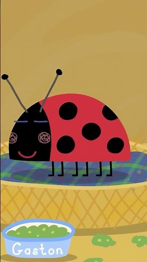 The opposite of spring cleaning #BenAndHollysLittleKingdom #Shorts #KidsVideos