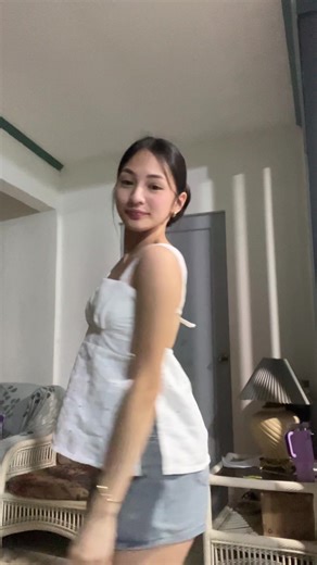 Stylish Backless Top Outfit Ideas for Every Occasion