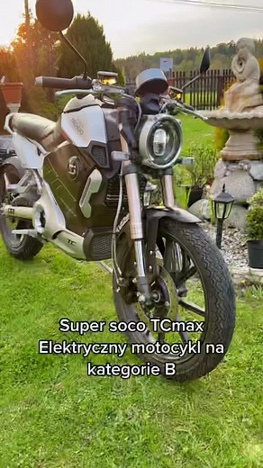 Super soco TCmax elektryczny motocykl na kategorie B #supersoco #supersocotcmax #elektrycznymotocykl #przyszłość #technologia #nowaera #motocykl #ścigacz #ebike #ebikes #jazdazadarmo #tcmax #125 #kategoriab