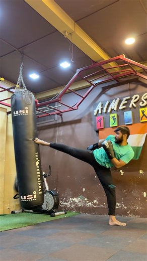 Boxing and Savate Kickboxing training