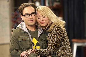 Kaley Cuoco and Johnny Galecki Fell in Love in an Elevator Shaft While Filming ‘The Big Bang Theory’