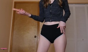 Destinationkat wearing a daper