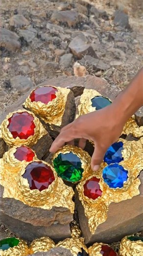 Shocking Crystal Mining Find! Massive Agate and Gold Treasure 💎