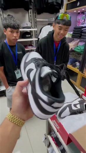 Nike Dunk Low Retro White Black Panda