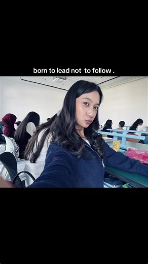 Vidéos de coliha_s (@coliha_s) avec may - model for catwalk