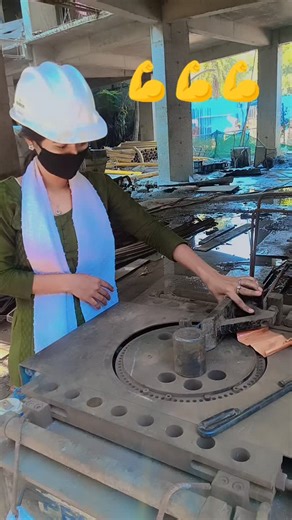 Nisha Pinki on Instagram: "#contractionworker💪💪💪#contractionlife 🤗🤗🤗🤗😊😊😊😊👍👍👍👍👍😋😋😋😋"