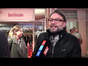INFINITY POOL Thomas Kretschmann Interview BERLINALE 2023 spricht deutsch / german Detective Thresh
