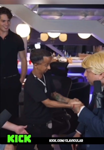 Baby Alien pulls up on Clav to have a MOG OFF against Pepino 😭🤣 #clavicular #clav