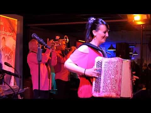 Orchestre Stéphanie RODRIGUEZ. Des doigts d'Or pour vous faire valser!