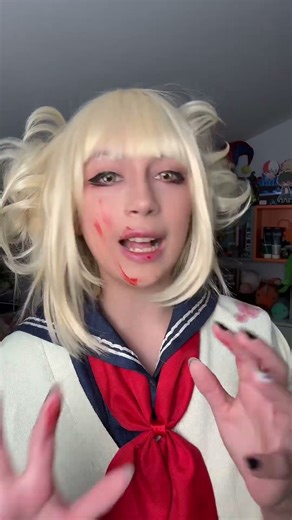 Provo un nuovo trucco per il cosplay di toga!