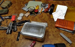 【求生饭盒】Best Survival Tin KitEsee Survival Mess Tin homemade kit