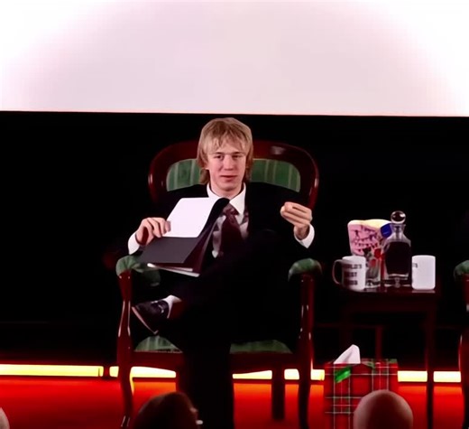 Discover the Golden Icon with Maciek Operator