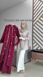 🔥 SUPER DEALS Satu set abaya dapat sekali tudung⁉️😱 Murahnyeee… . Abaya Simple,Modern tp lookin’ classy yg boleh bagi Efek Kurus Tinggi & ada size muat sampai 95kg tau youu..?!🤩😍 Haa jgn risau abaya Trisya ni khas utk #rhsweetheart kita siap ada extra full sulam,looking elegant😍 Pakai utl dinner seriously semua akan pandang jerr🥰 . ✨ Trisya Abaya with Matching Shawl✨ RM 299 ❌ RM 159 ✅ . ====================== Product Features : 📍Cutting abaya siap sulam 📍Loose cut 📍BF Friendly 📍Full li