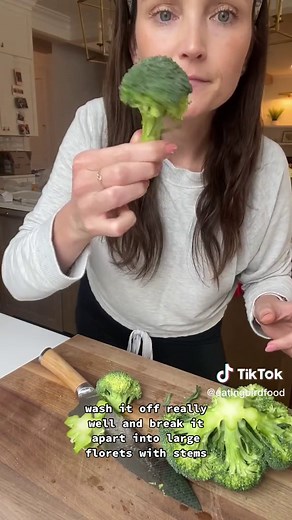 How to Prepare Broccoli for Your Baby | BLW and Purees Tutorial
