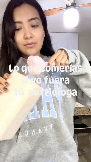Las porciones y las recetas cambian dependiendo del gusto de las personas en el plan de alimentación (por ejemplo que a no mucha gente le gustan los nopales pero a mi si me gustan mucho 🫣) o a veces los desayunos a algunos les gustan más salados y otros más dulces. Aunque parezca que no en todos los tiempos de comida hay proteína 😃 #nutricion #nutriologa #recetassaludables #bajarpeso | Nutrition's anatomy
