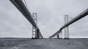 Design of this bridge 'could be at risk of collapse' if hit by container ship, says expert