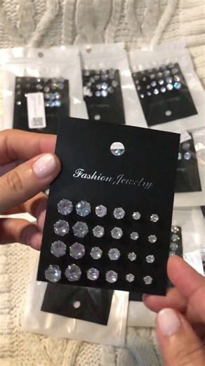 Very simple at yayamanin na earings 💎 #yayamanin #earings #diamondjewelry #diamond #diamondearrings