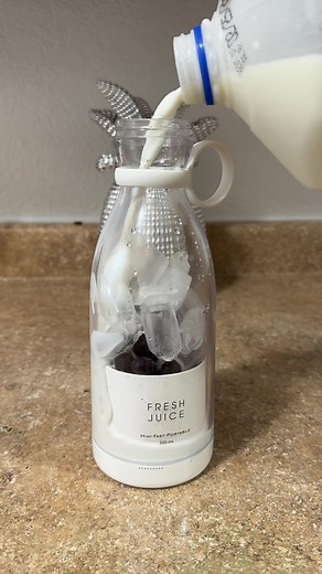 Quick and Easy Smoothie Recipe in 10 Seconds