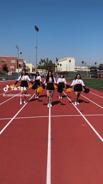 Picture Day = TikToks #calstatelacheer #csula #cheer