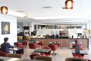Delta's New Sky Clubs in Minneapolis and Newark - Points Miles & Martinis