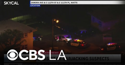 Carjacking suspects bail from car after high-speed chase through South Los Angeles