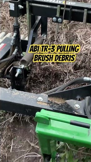 Brush cleanup using the TR3 rake! #bulldogtractor #brush