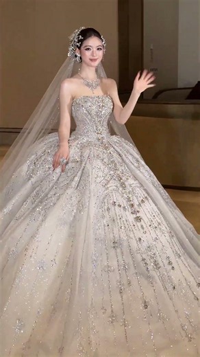 LUXURY [Silver Shine] 🌌 Drape yourself in the Milky Way, a luxurious, heavily embellished ceiling