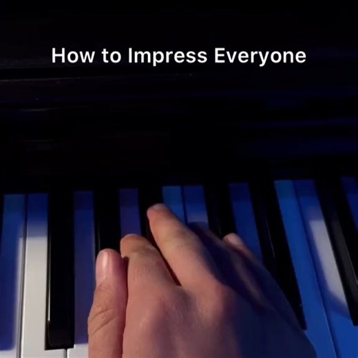 Start Piano Today on Instagram: "Impress everyone using one finger. #piano #pianotutorial #pianolesson #pianomusic#startpianotoday"