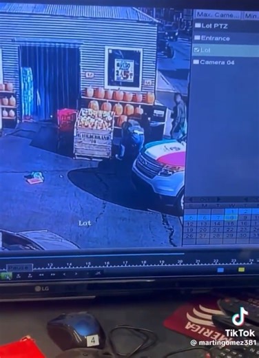 Agents pull up in a car with Mexican flag on hood 😎 BP & ICE literally trickin out now 🤣 #GoICE! #ProtectingAmerica 🇺🇸 | Bikers for America