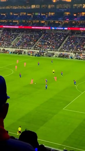 A BEAUTIFUL LEO MESSI HEADER! 🤩🤲🏻 jonzimmerle on TikTok 🎥 | Fabrizio Romano