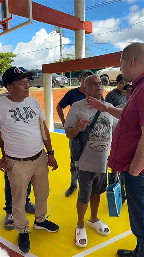 ⸻ Inauguración de cancha techada de usos múltiples en la R/a El Bayo 2da Sección. Gaspar Díaz Falcón #AyuntamientoDeMacuspana #ServirParaTransformar | H. Ayuntamiento de Macuspana 2024-2027.
