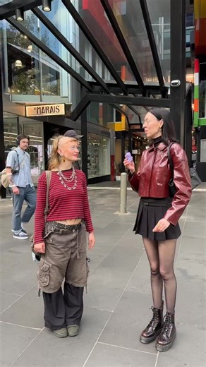 Street style Australia on Instagram: "What people wear in Melbourne with stylish Flo Follow @whatpeoplewear.au for every day street style Tag us to be featured 🔥 #whatpeoplewear #outfit #streetstyle #whatpeoplearewearing #outfitinspiration #melbourne #streetstylemelbourne #whatpeoplewearmelbourne #contentcreation #contentcreator #fashion #y2k #voxpop #streetinterview"