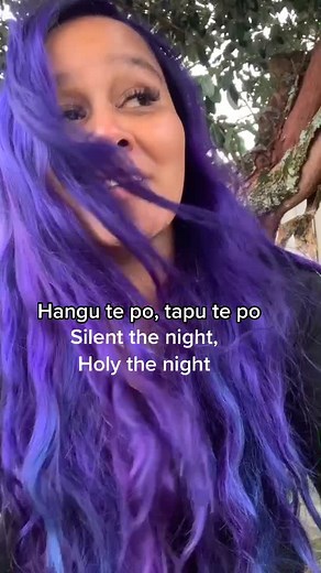 Traditional Maori Christmas Song - Mere Kirihimete Whānau