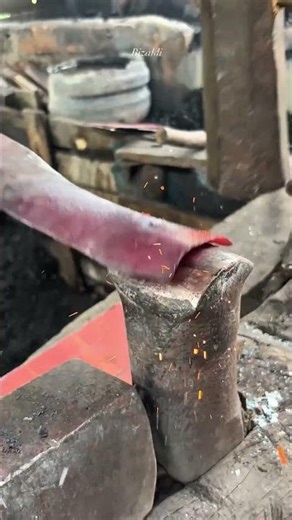 Friends let's pay attention, the way blacksmiths form garden tools #blacksmith