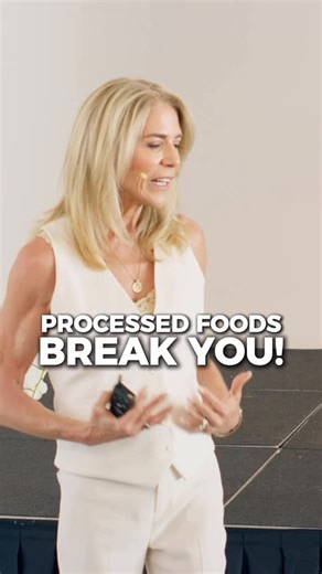 Celebrity Nutrition Expert + Fitness Hall of Famer on Instagram: "Ultra-processed foods are packed with damaged fats and excess omega-6s that keep the body in a pro-inflammatory state. Our omega-6 to omega-3 ratio used to be balanced. Today, it’s wildly skewed and that matters. Better fats = better recovery, energy, and health. #jjvirgin #processedfood"