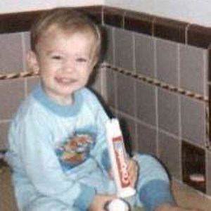 Momma Mia, Pappa Pia, Baby Got The Diarrrrrheeeeaaa! (From Moonbase Alpha video...)