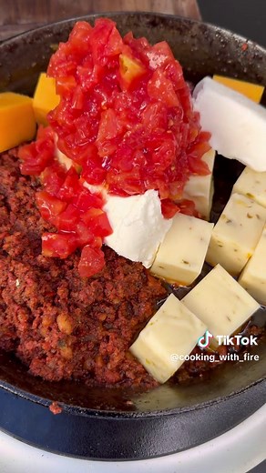 Delicious Chorizo Queso Dip Recipe with Taco Seasoning