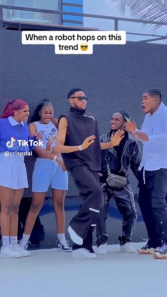 HUMAN ROBOT 😅😅.. #crispdal