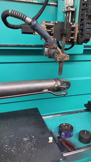 Advanced Welding Machines: Robotic, Hydraulic Cylinder, Laser Welding