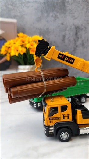 🚛 Toys Kids Are Totally Obsessed with This Dump Truck! 🤩 #shorts #toys #truck