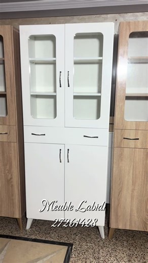 ✨ Argentière de rangement moderne ✨ 🪵 Élégante, pratique et parfaite pour toutes les pièces de la maison ! 📦 Grand espace de rangement pour vos objets 🕯️🍽️ 🎨 Design chic et contemporain qui s’adapte à tout style d’intérieur 🚚 Livraison possible sur le grand Tunis ! 💥 📞 Contact : 27261428 #trend #reels #reelstunisia #meuble #meublelabidi